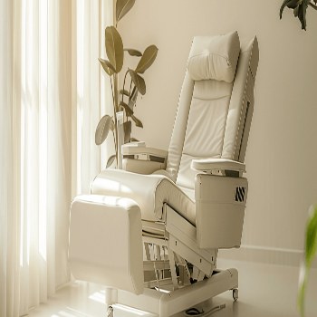 Pictures of medical care chairs